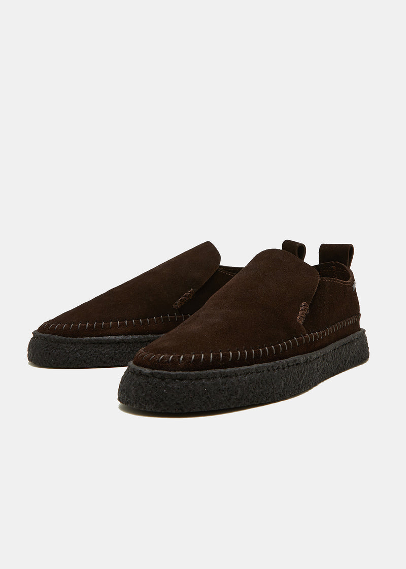 Carica l&#39;immagine nel visualizzatore di Gallery, Yogi x Universal Works Hitch Low Loafer On Crepe - Dark Brown
