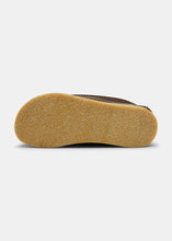 Carica l&#39;immagine nel visualizzatore di Gallery, Men&#39;s Finn Dark Brown On Crepe
